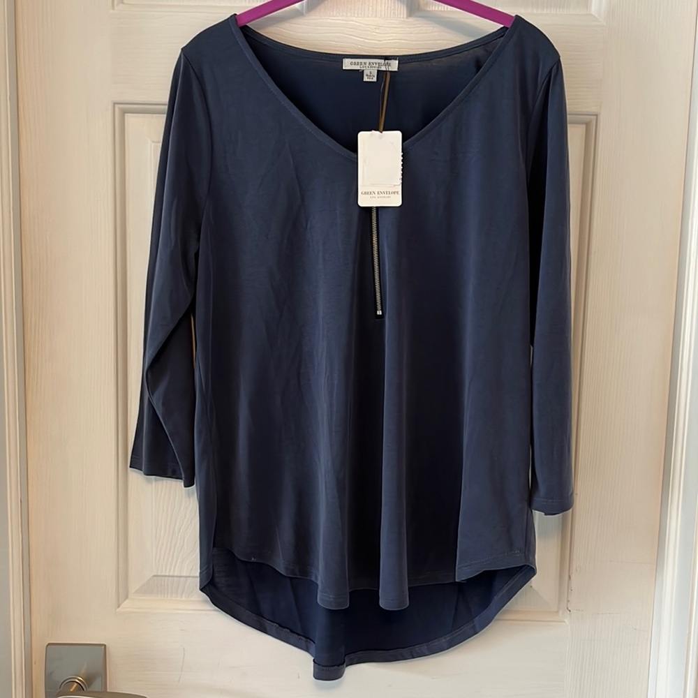 NWT Green Envelope Zippered Shirt with 3/4 Length Sleeves- size Large